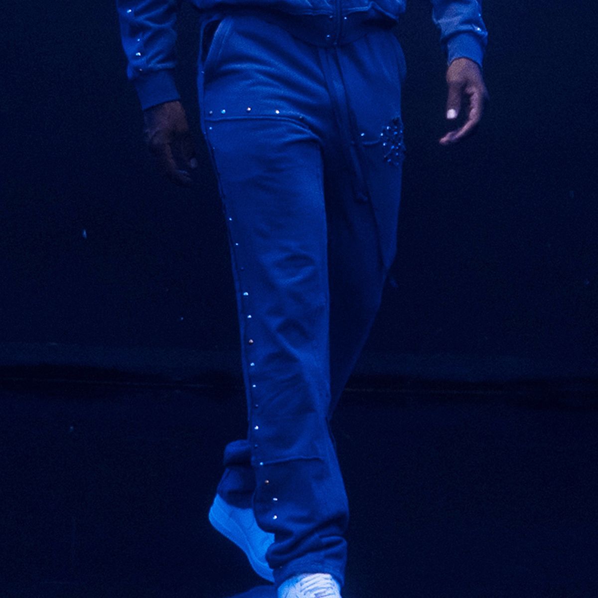 HUDSON STUDDED FLEECE FLAIR JOGGER