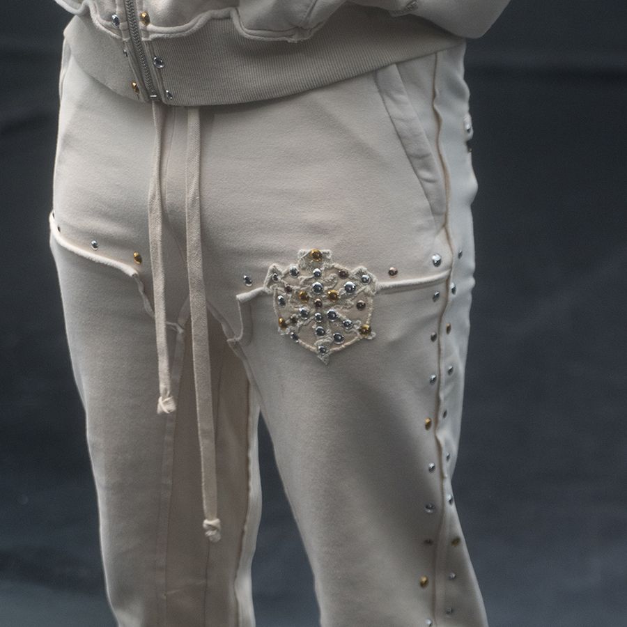 HUDSON STUDDED FLEECE FLAIR JOGGER