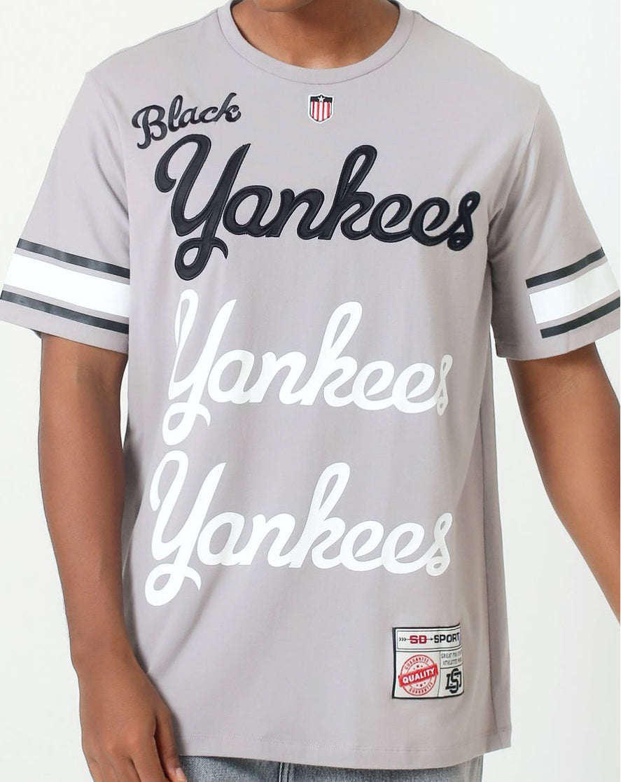 SD SPORT Black Yankees Crewneck S/S T-Shirt